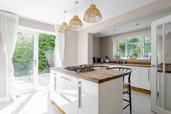 3 bed property, in St. Faiths Road, £450,000