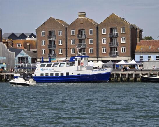 2 bed property, in The Quay, £500,000