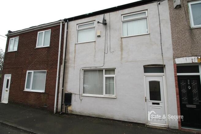 3 bed property, in Victoria Street, £55,000