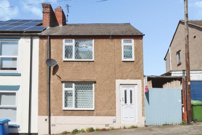 3 bed property, in Hartington Road, £140,000