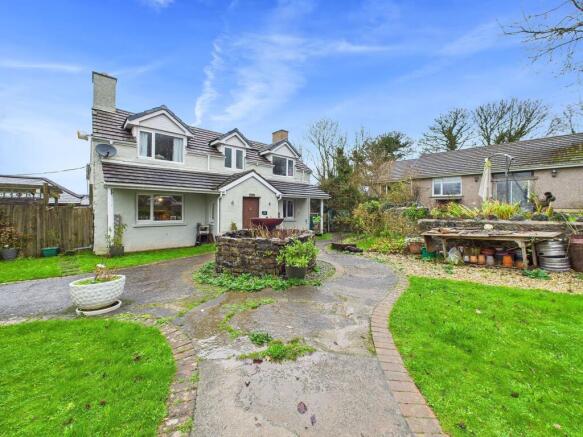 10 bed property, in Lamphey, £720,000
