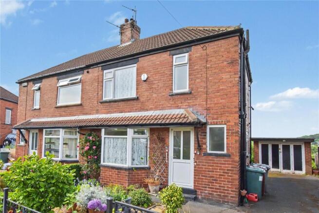 2 bed property, in Eden Crescent, £240,000