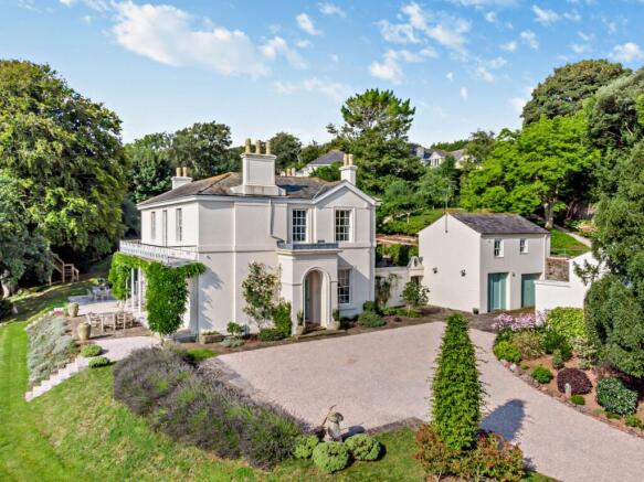 5 bed property, in Brim Hill, £2,350,000