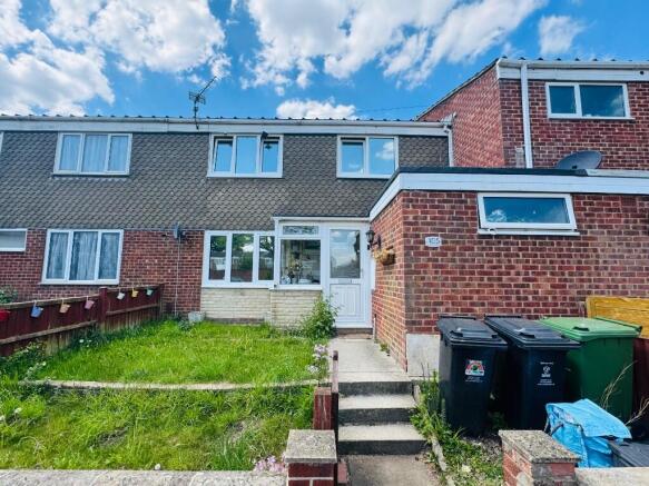 3 bed property, in Islandsmead, £240,000