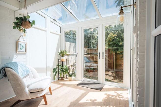 3 bed property, in Berkeley Walk, £675,000