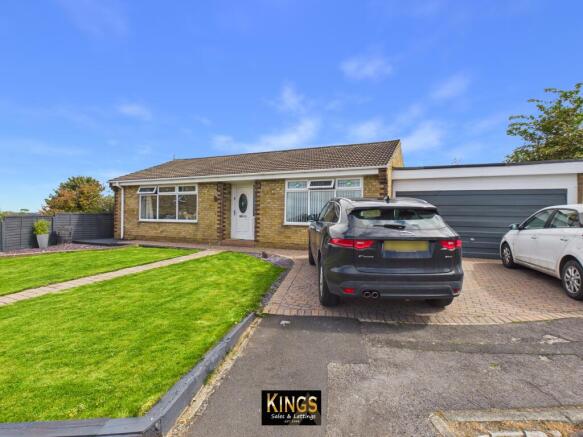 3 bed property, in Muirfield Close, £299,950