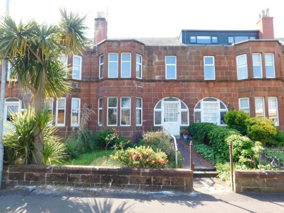 4 bed property, in Charles Street, £270,000