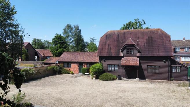 4 bed property, in Close Lane, £850,000