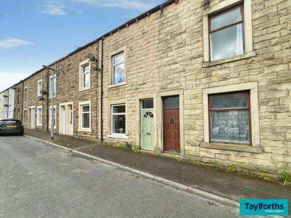 3 bed property, in Cobden Street, £130,000