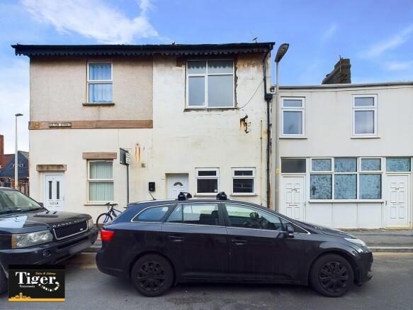 2 bed property, in Bolton Street, £60,000