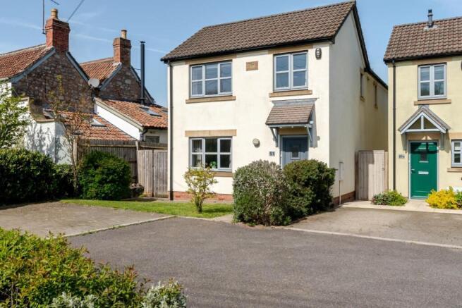 4 bed property, in Beautiful detached Voisey Home in the village of Claverham, £450,000