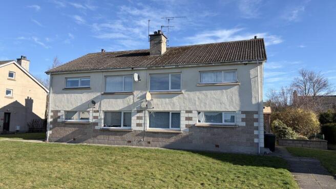 2 bed property, in 39 Fleurs Road, £150,000