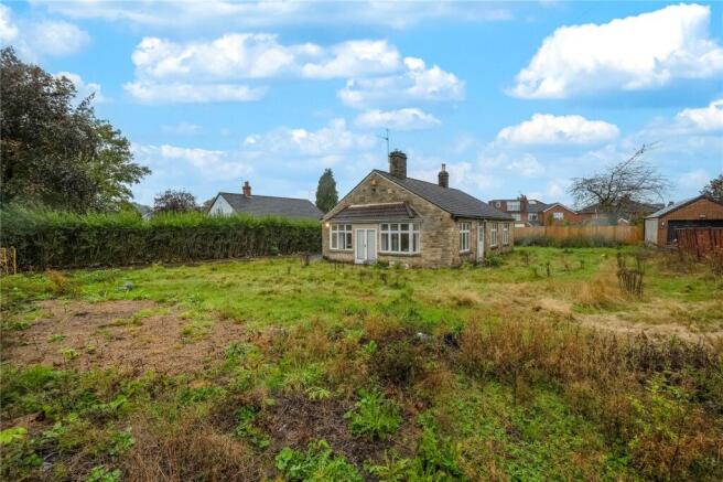 3 bed property, in Land At 176 Street Lane, £560,000