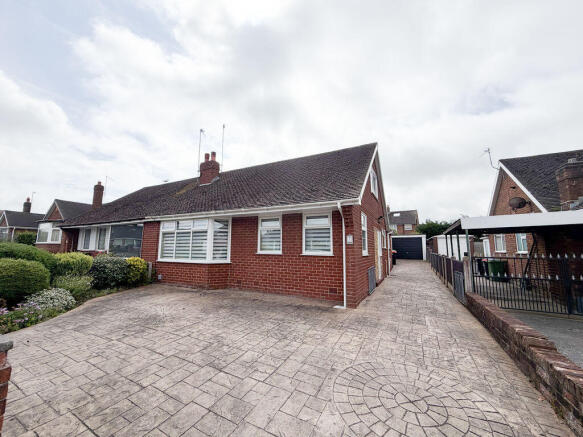 2 bed property, in 7 Sefton Avenue, £269,950