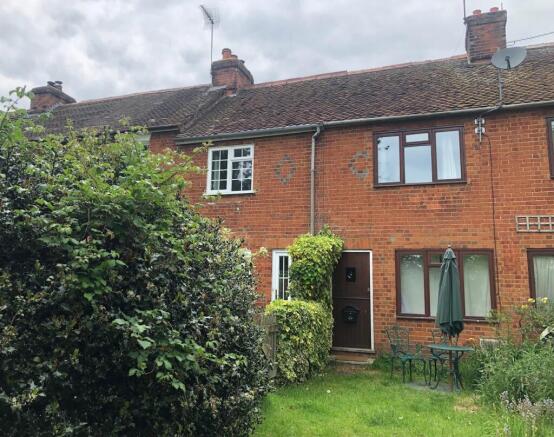 2 bed property, in Chapel Terrace, £300,000