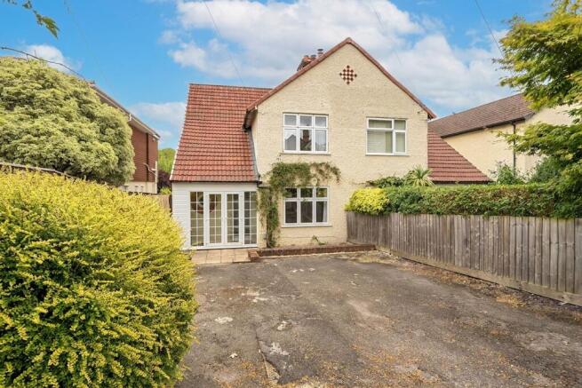3 bed property, in Bouverie Avenue, £525,000
