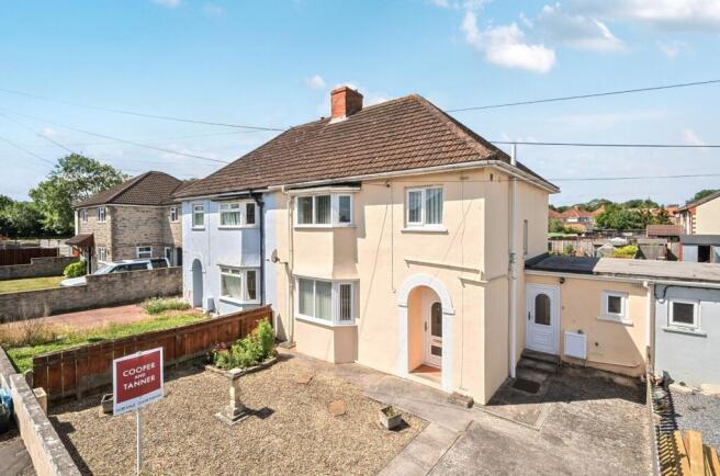3 bed property, in Hempitts Road, £295,000