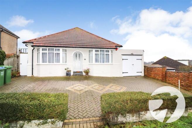 2 bed property, in Coniston Road, £480,000