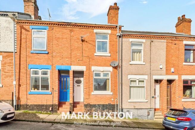 2 bed property, in Lynam Street, £130,000