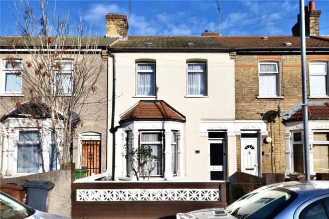 2 bed property, in Devon Road, £375,000