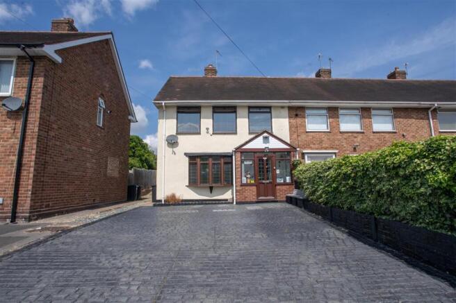 3 bed property, in Outmore Road, £280,000