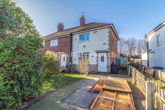 2 bed property, in Warley Road, £65,000