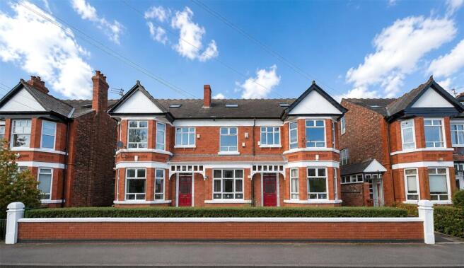 8 bed property, in Moorland Road, £1,600,000