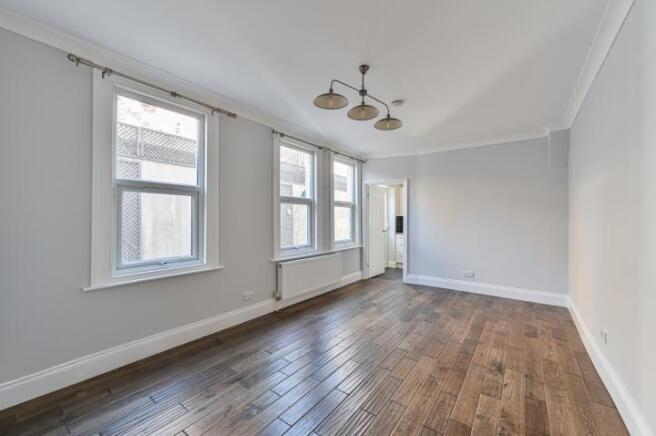 2 bed property, in Cowick Road, £385,000