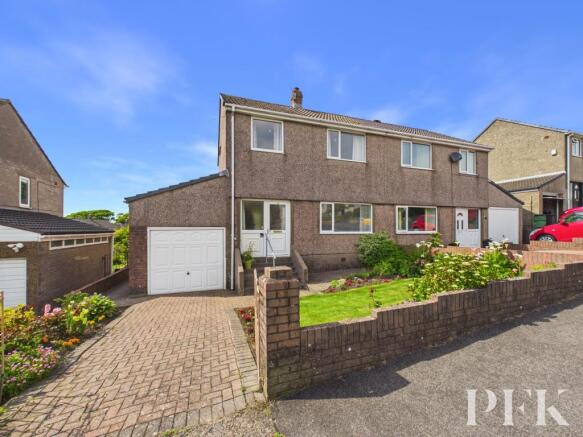3 bed property, in Highfields, £175,000
