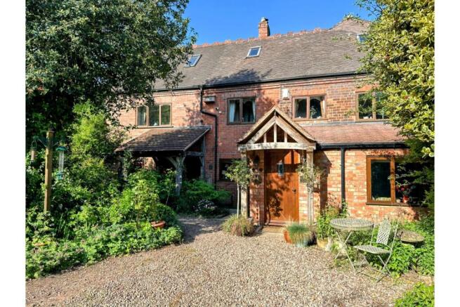 4 bed property, in Blackhills Cottage And Boarding Cattery, £999,950
