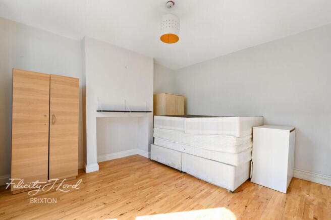 4 bed property, in Appach Road, £900,000