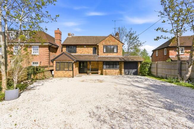 4 bed property, in Candlemas Lane, £1,445,000