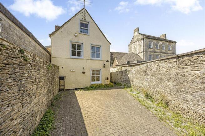 4 bed property, in The Ferns, £525,000