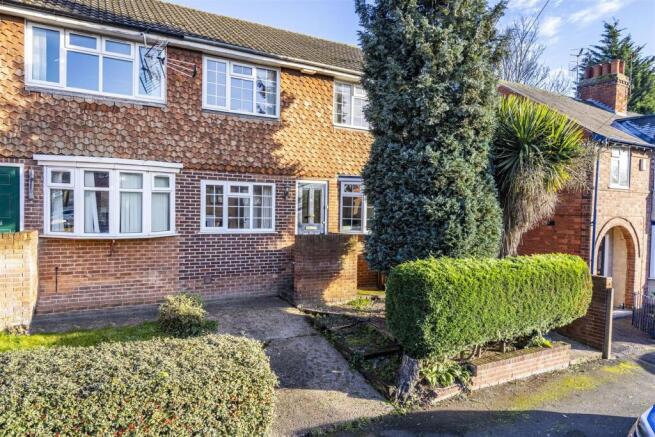 4 bed property, in Cottesmore Road, £290,000