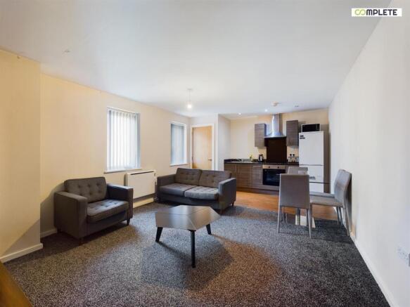 1 bed property, in Park Rise, £124,700