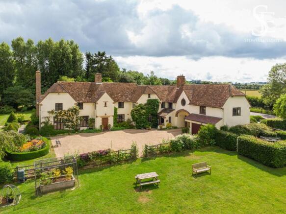 6 bed property, in New Road, £2,000,000