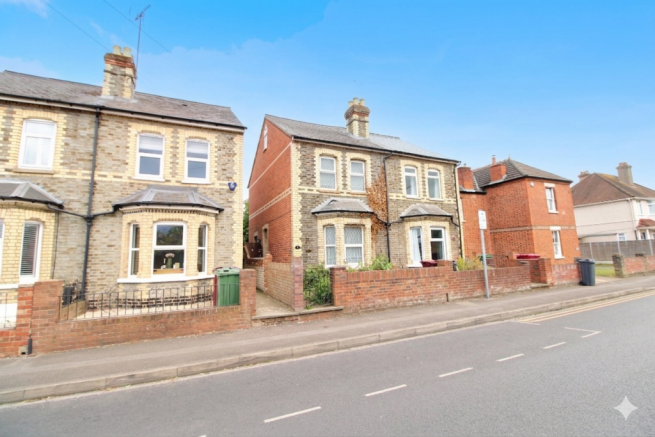 3 bed property, in Briants Avenue, £360,000