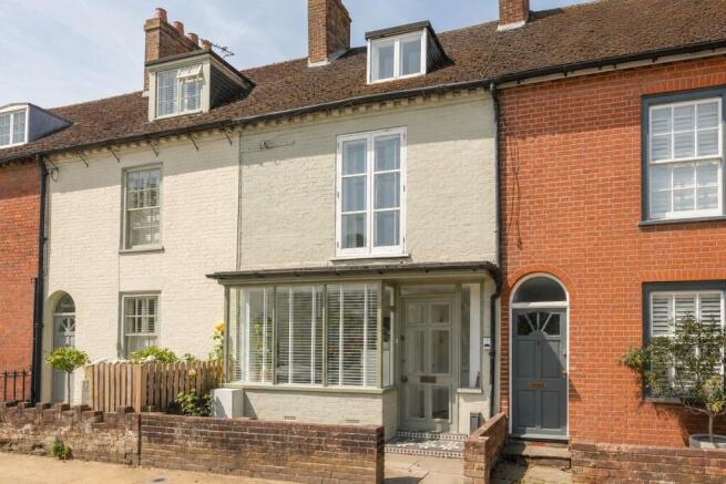 1 bed property, in Southampton Road, £289,950