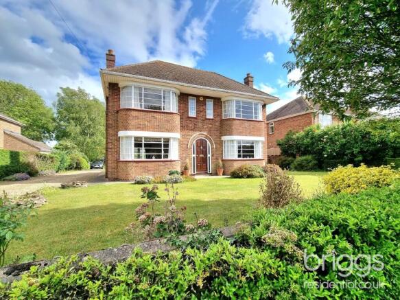 4 bed property, in West End, £495,000