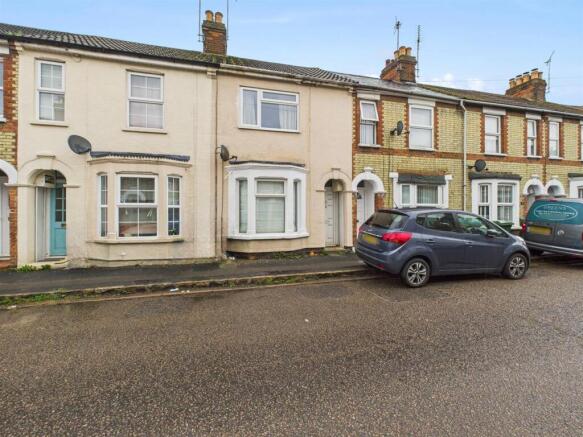 2 bed property, in Grecian Street, £225,000