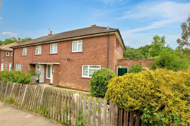 3 bed property, in Turner Road, £400,000