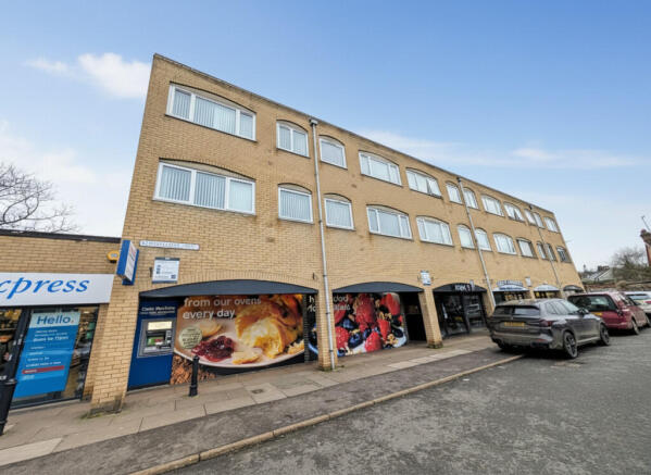 Studio, in Stamford Court, £60,000