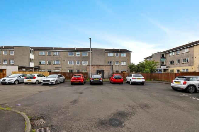 2 bed property, in Vanguard Way, £70,000