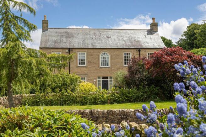 4 bed property, in Saxum Bark, £1,500,000
