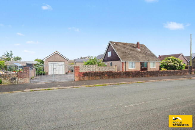 4 bed property, in Birkett Drive, £375,000