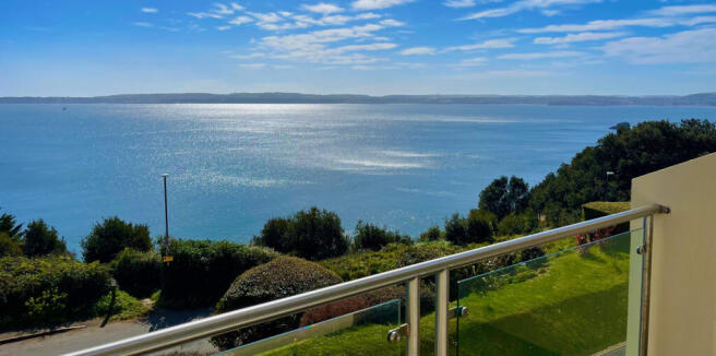 3 bed property, in Compass South, £575,000