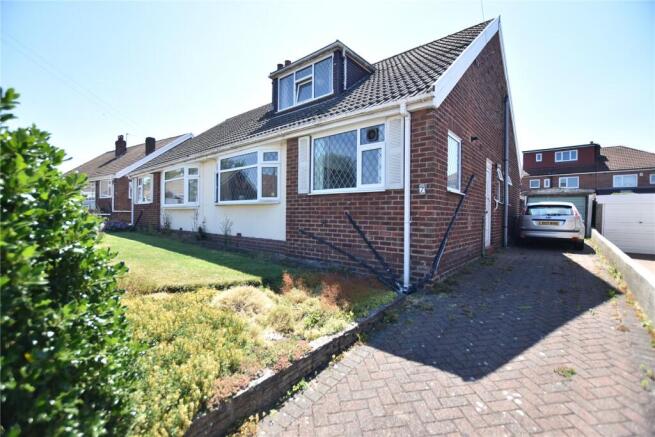 3 bed property, in Whitkirk Close, £250,000
