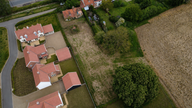 Land, in Bridge Cottages, £125,000