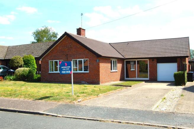 3 bed property, in Benyon Gardens, £425,000
