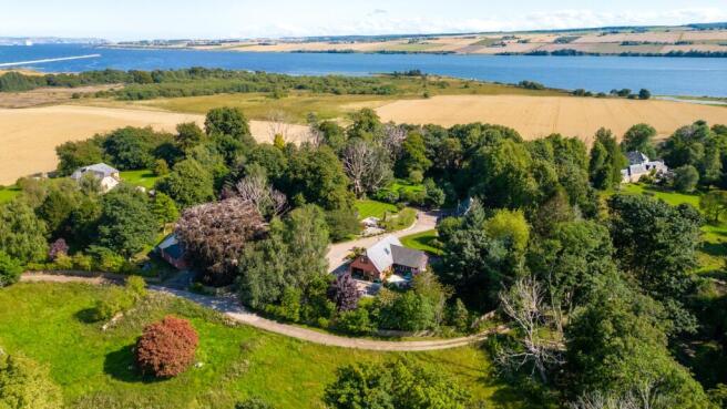6 bed property, in Evanton, £725,000